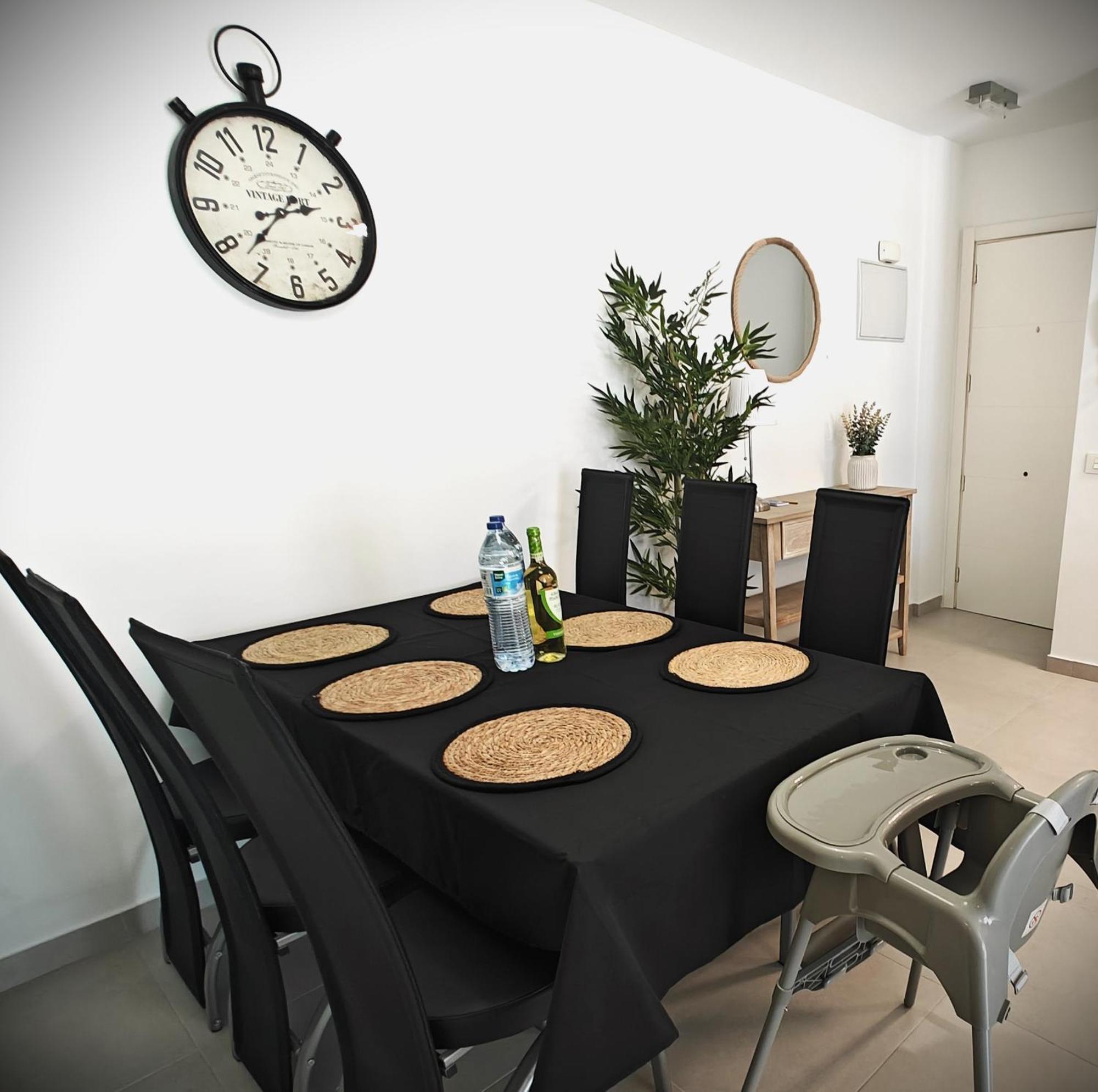 Sun Apartment - 3 Bedrooms, Priv Parking, Pool, Ac, Tv Channels, Fibre Net Лос Кристианос Экстерьер фото